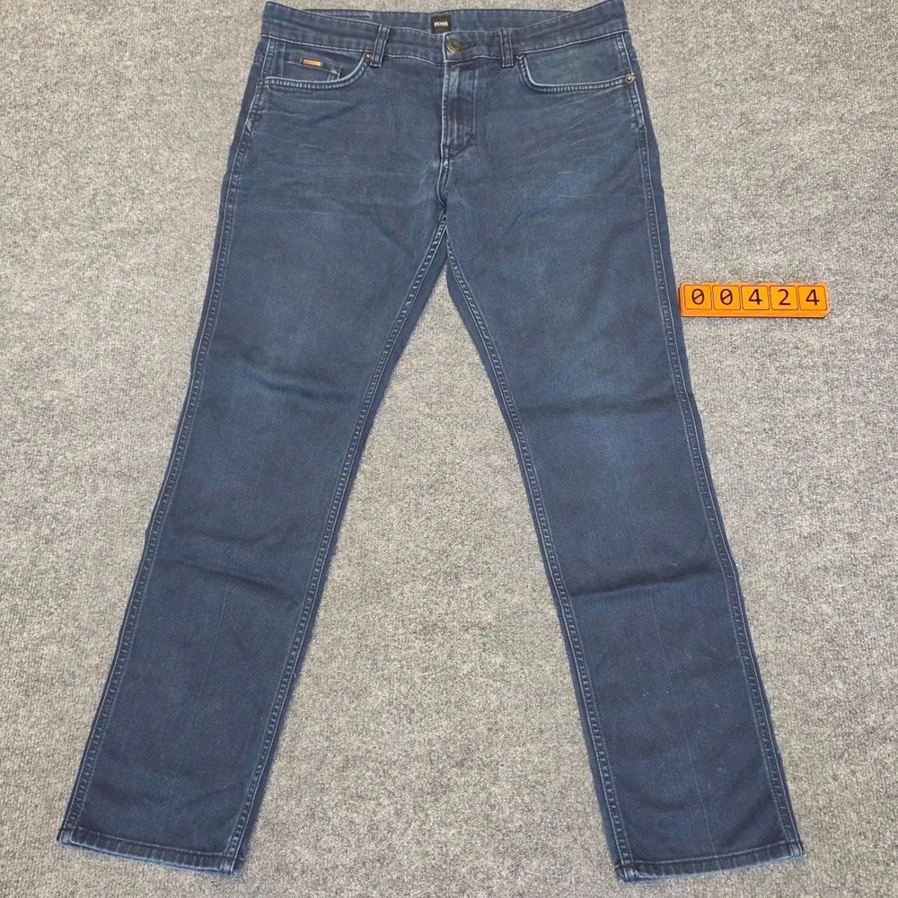 Hugo Boss Dark Blue Jeans Mens size 34 x 30